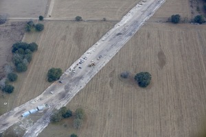 [Sinkhole near end of red pipe, 30.411550, -83.171797]