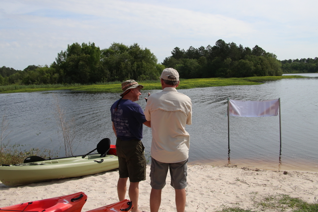 Winner Dwight Griner and Maestro Bret Wagenhorst at the Finish line