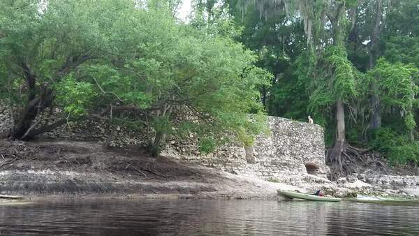 Movie: Suwannee Springs, 2017:05:20 15:27:01, 30.3946300, -82.9345000 --jsq for WWALS