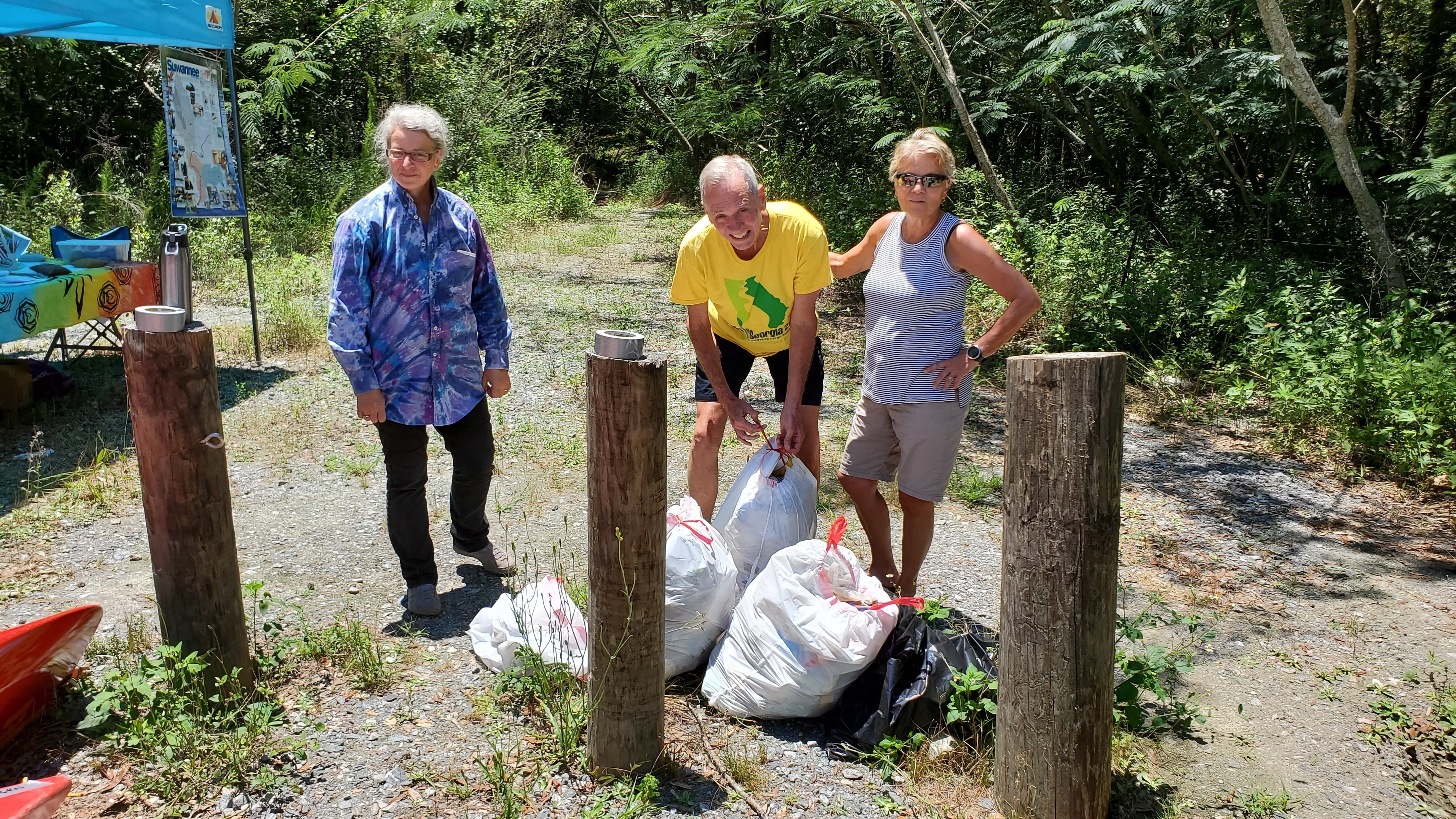 Trash from the Confluence, 12:59:30, 30.851286, -83.347242