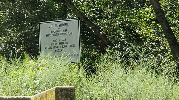 City of Valdosta Outfall Sign, 11:24:30, 30.83608, -83.35953