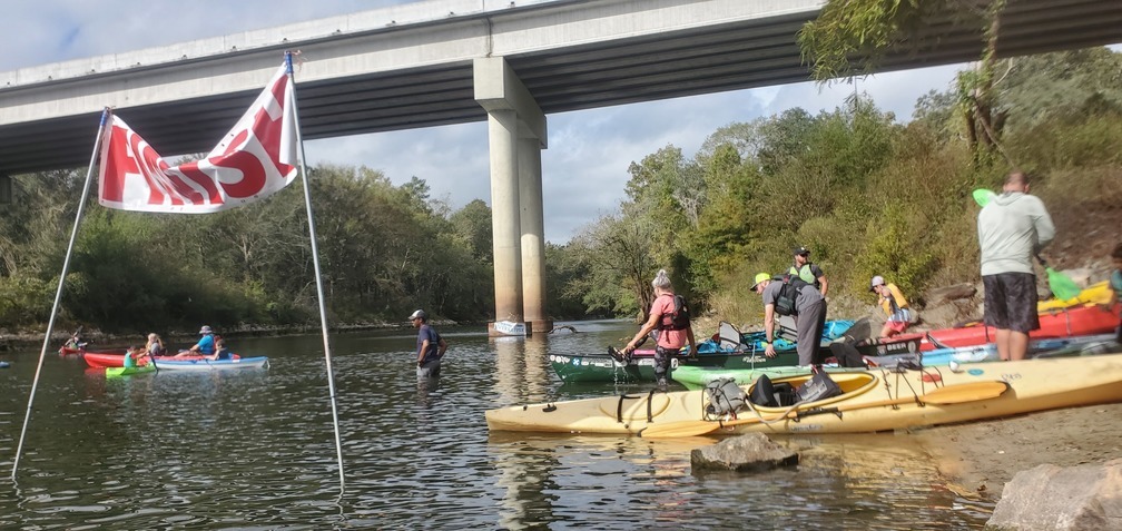 Getting in boats, 10:57:50, 30.6356703, -83.3110370