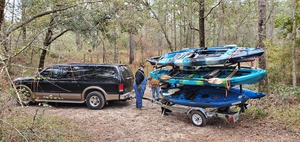 More boats stacked, 15:36:23, 30.63605, -83.35032