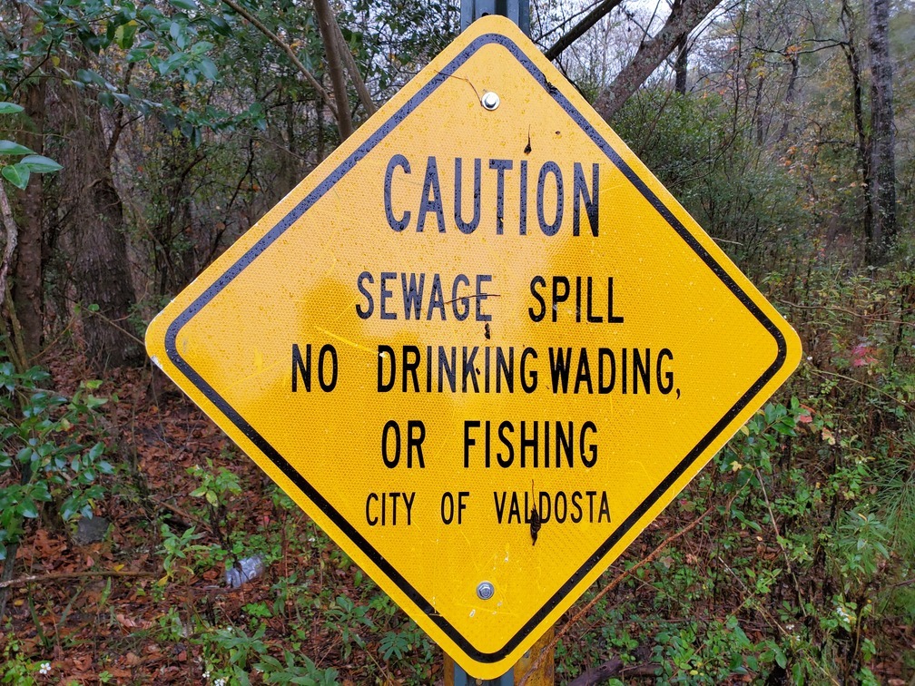 CAUTION SEWAGE SPILL... CITY OF VALDOSTA, 12:40:53, 30.8512217, -83.347259