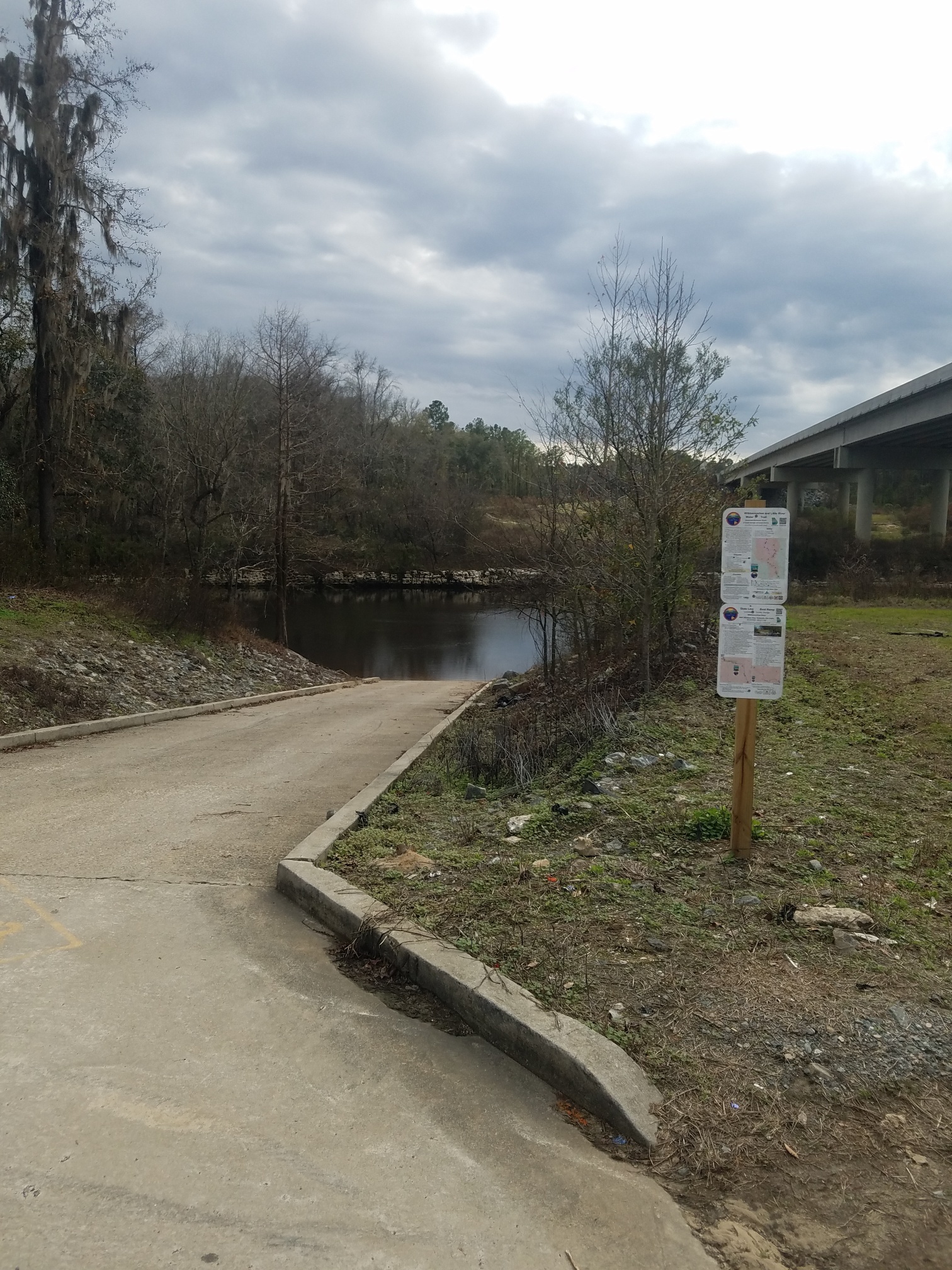 Boat Ramp and WLRWT signs