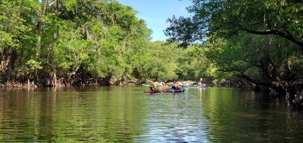 Pack of boaters, 10:14:06