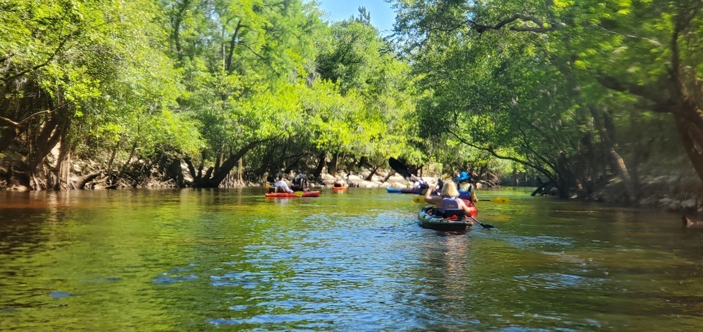 Many boats, 10:24:03