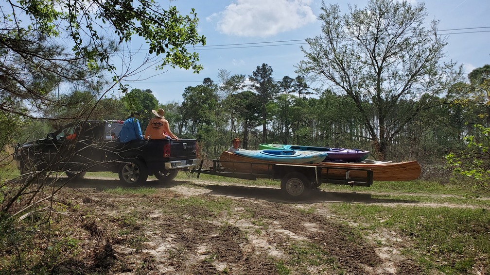 Boats departing Old Quitman Highway, 13:29:42, 30.7903389, -83.4482109