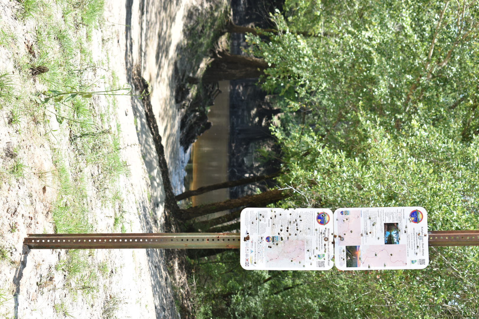 Signs, Knights Ferry Boat Ramp 2021-05-27