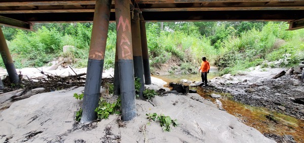 Underneath RR trestle, 10:40:38, 30.8525680, -83.3149177