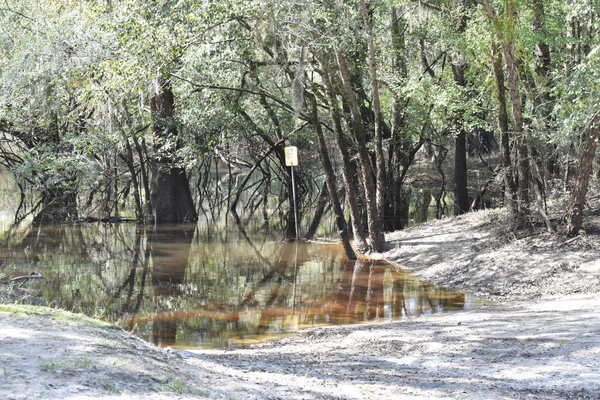 Knights Ferry Boat Ramp Water Level, Withlacoochee River @ 2021-10-14