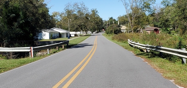 Pauline Ave. Bridge over Beaverdam Creek, 14:10:27, 31.0732760, -83.1966850