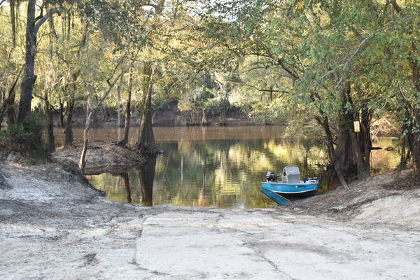 [Knights Ferry Boat Ramp, Withlacoochee River @ 2021-11-04]