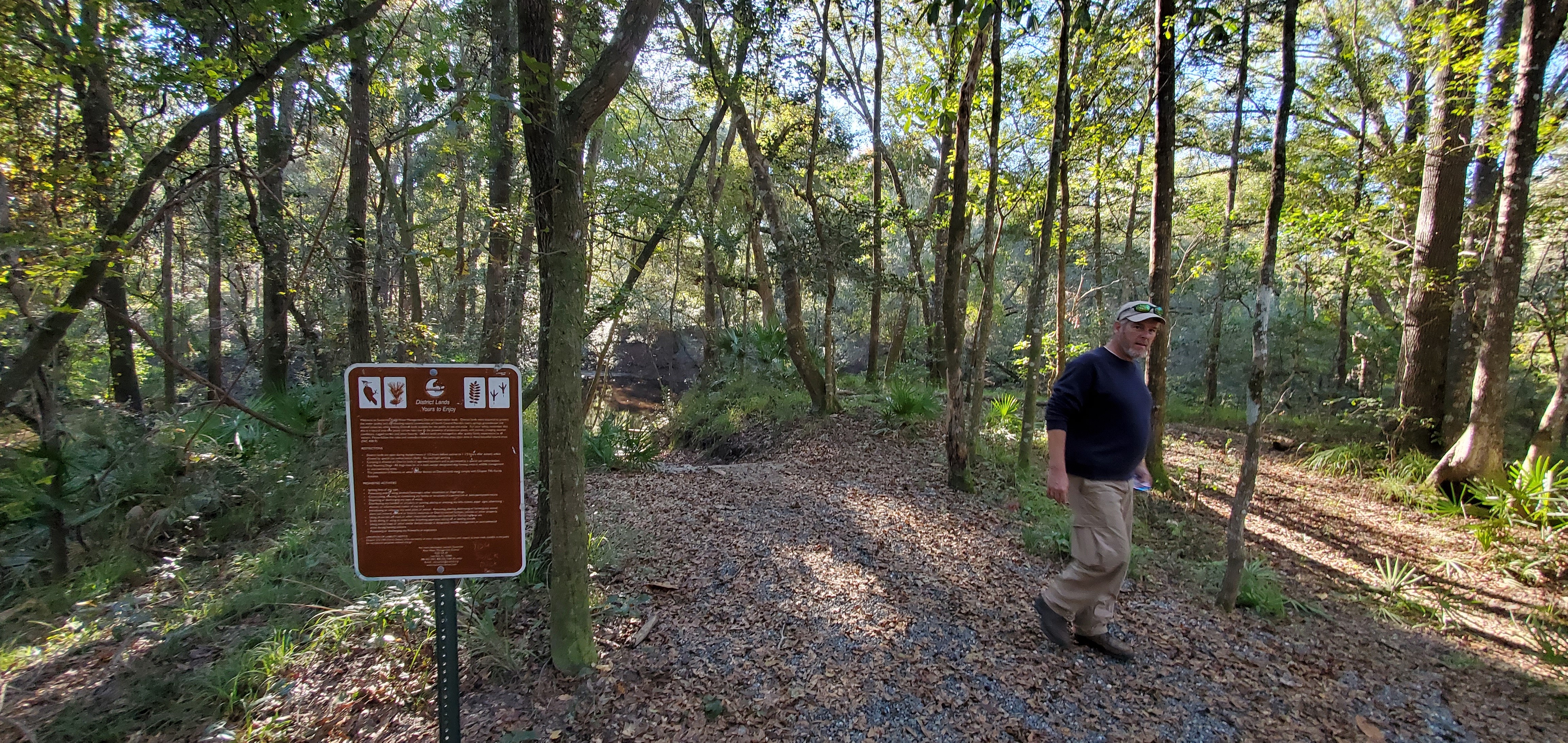 Jesse Cole at the steps to the Dead River Sink, 15:38:54, 30.5819059, -83.0509655