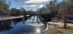 [Sun on blackwater Suwannee River, 10:56:53, 30.5642861, -82.7251513]