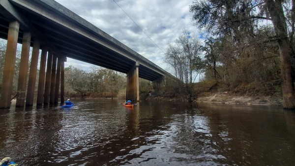 [SW CR 751 Bridge, right (north) bank, 13:40:59, 30.4483695, -83.0965484]