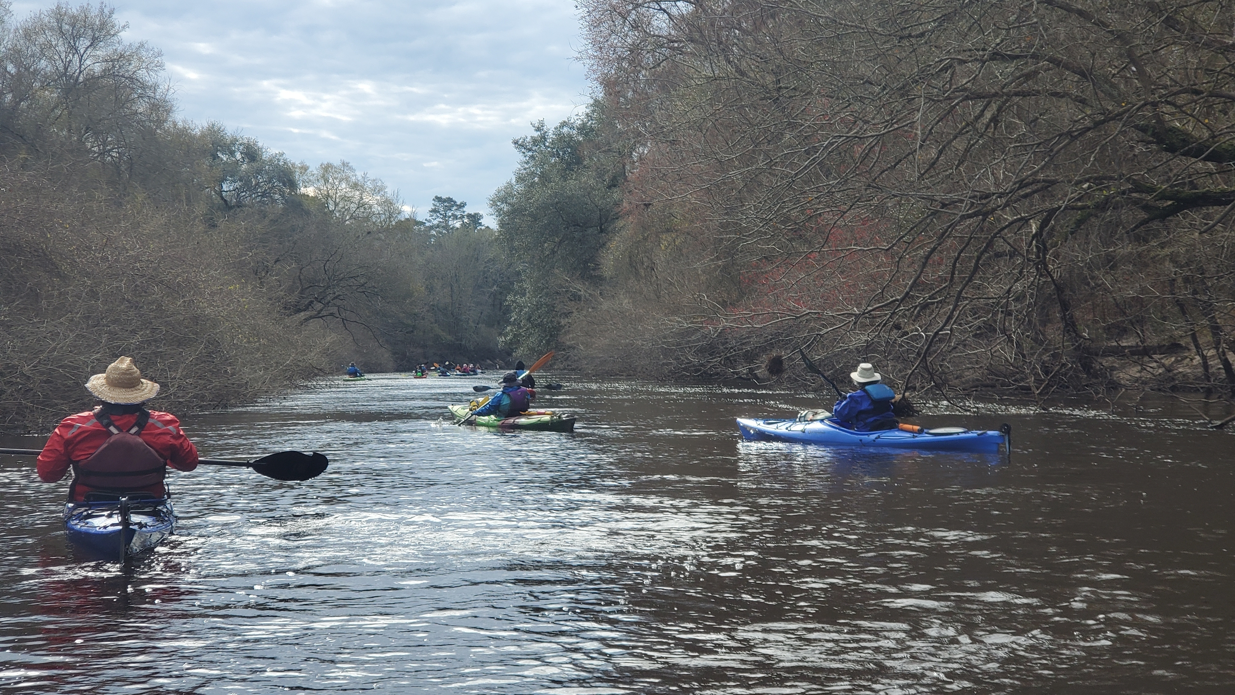 Nineteen boaters, 10:27:54, 30.5271360, -83.0385740