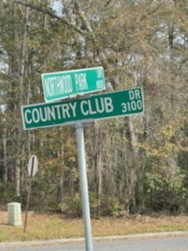 [Country Club Drive @ Northwood Park Drive]