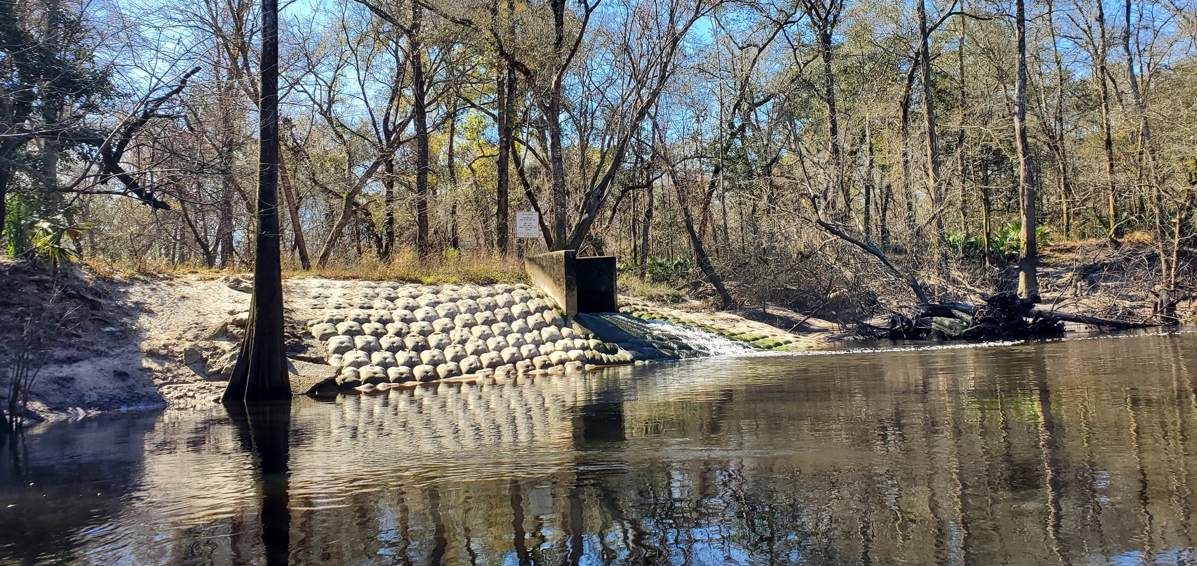 Clean outfall, Valdosta Withlacoochee Wastewater Plant, 11:08:04, 30.8362546, -83.3593164