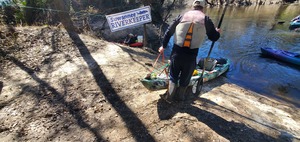 [Banner by the creek, 13:10:34, 30.8157770, -83.4250742]