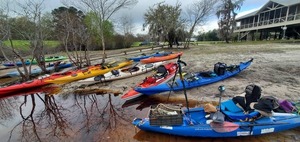 [Fargo Ramp, boats, building, 09:21:58, 30.6820521, -82.5599061]