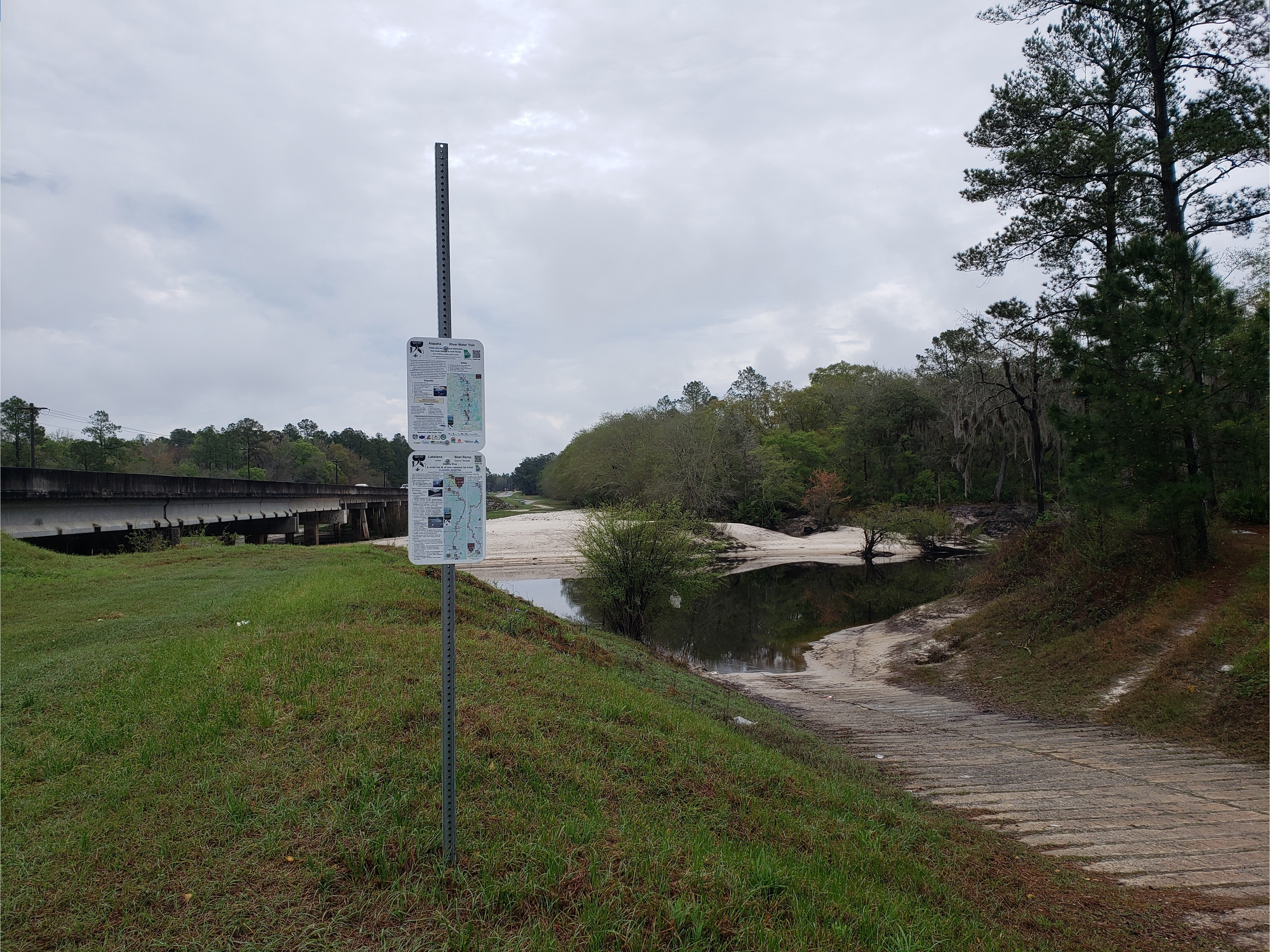 Lakeland Boat Ramp, Alapaha River @ GA 122 2022-03-10