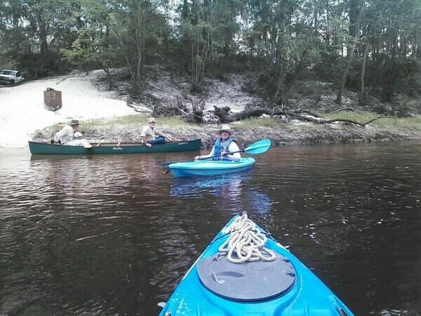 Bret Wagenhorst, Dave Hetzel, Gretchen Quarterman, at Hotchkiss Road, in Alapaha River Outing, by John S. Quarterman 2014-08-24 https://wwals.net/?p=58172