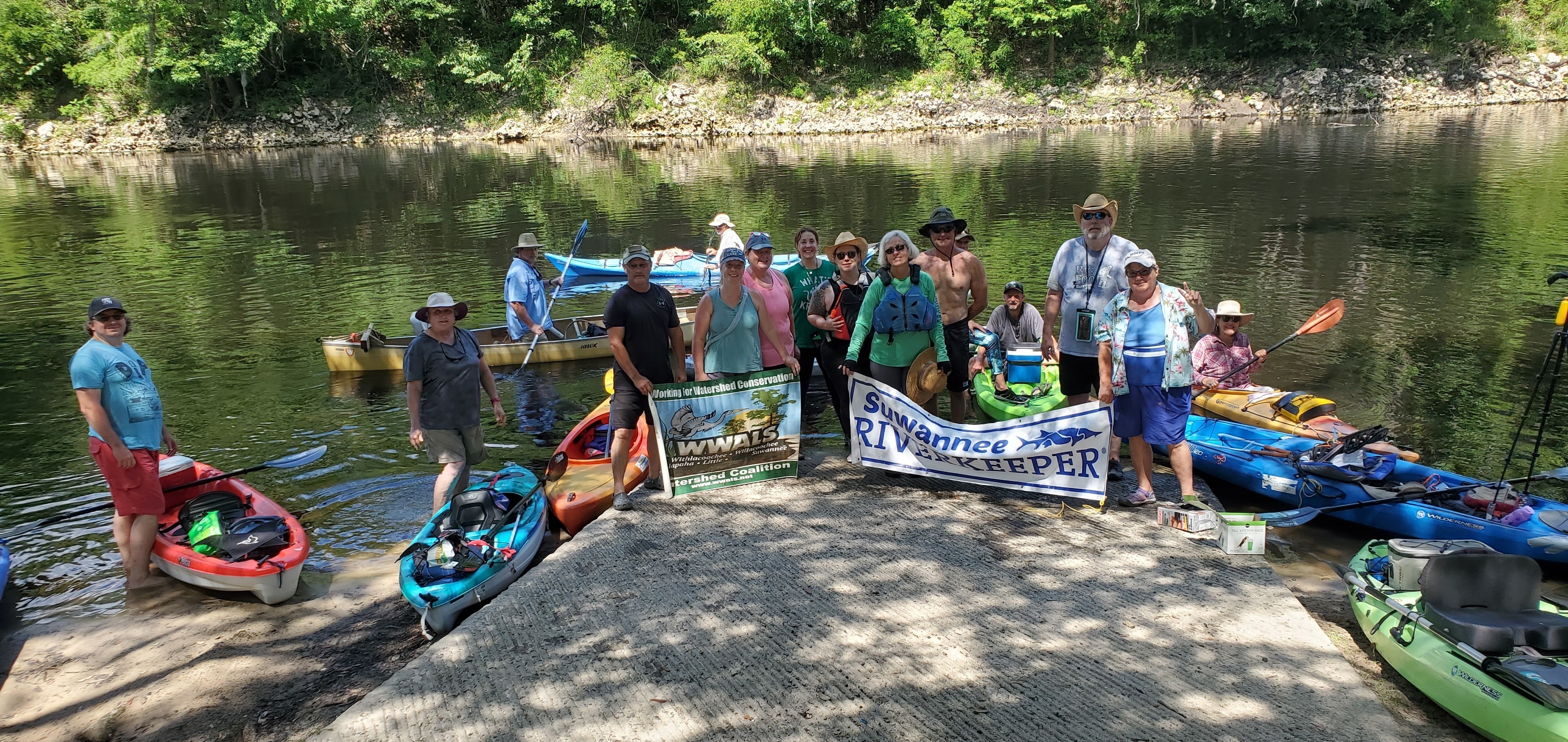 Ready to go with banners, 11:22:00, 30.5011061, -83.2424833