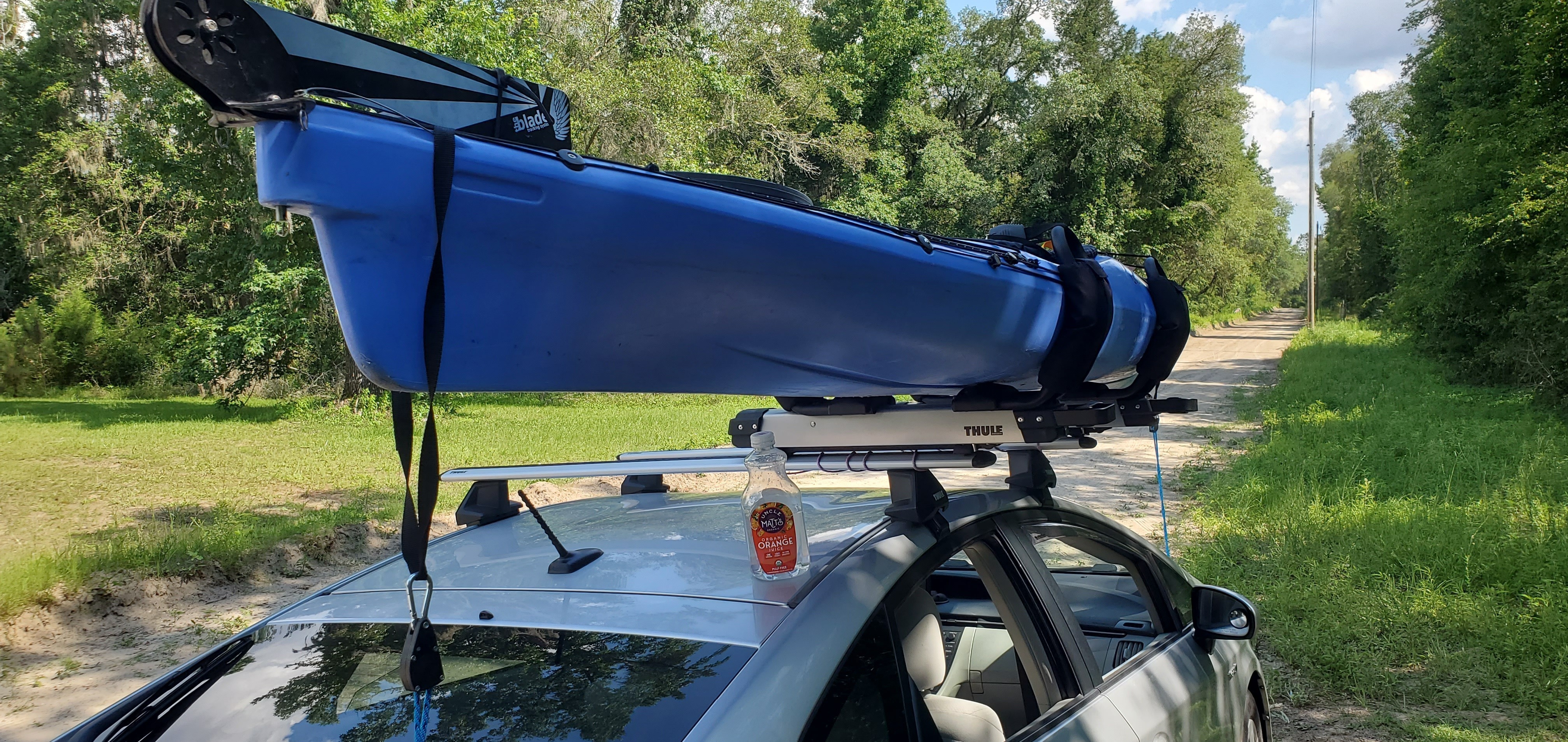 Thule kayak lift on Prius, 16:15:30, 30.5010261, -83.2413388