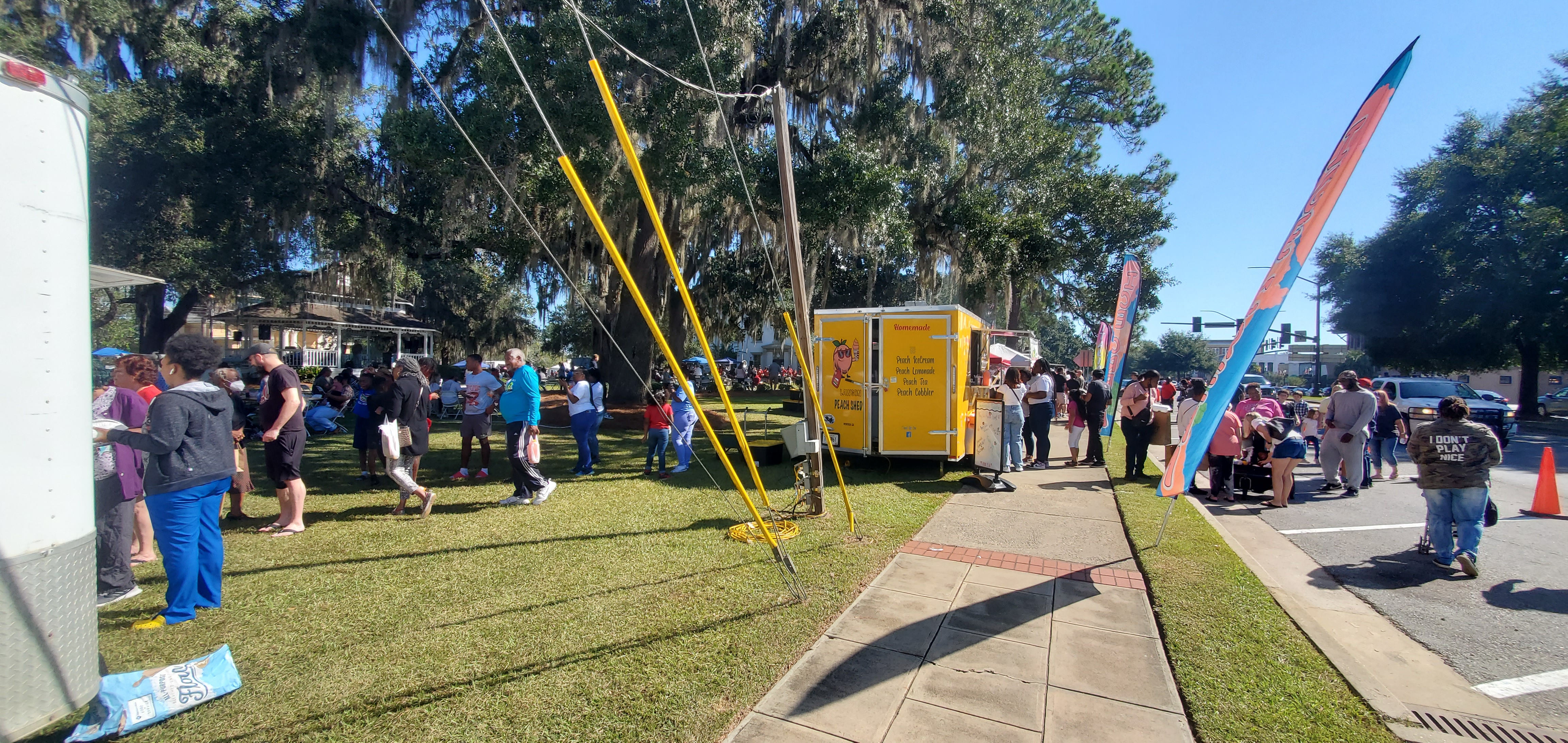 Food vendors towards the courthouse, 11:24:24, 30.7851516, -83.5610292