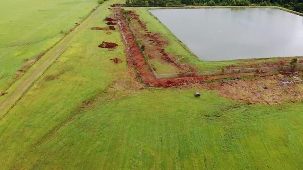 Movie: Flyaround Quitman LAS pond fence (114M)