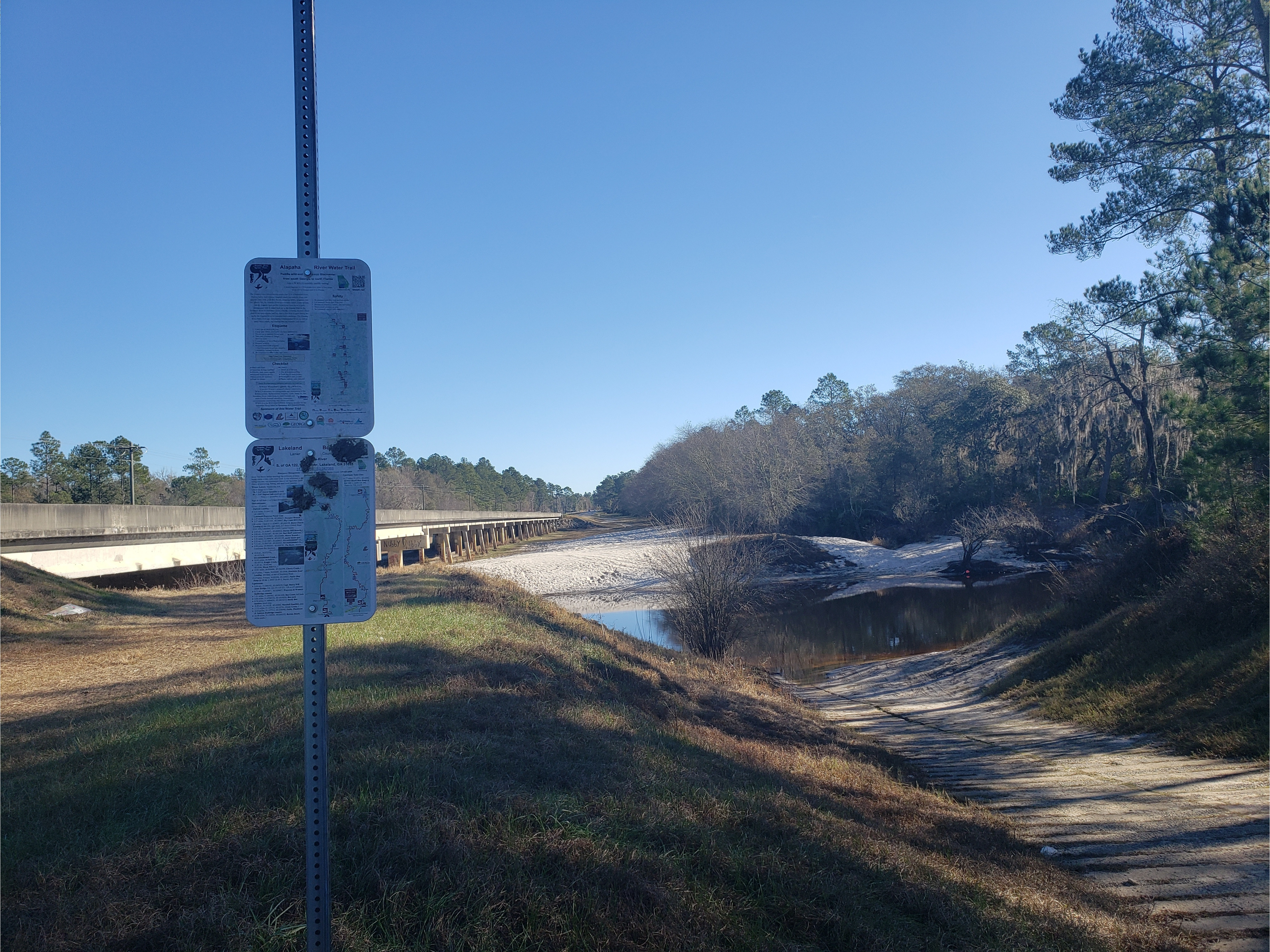 Lakeland Boat Ramp, Alapaha River @ GA 122 2022-12-29