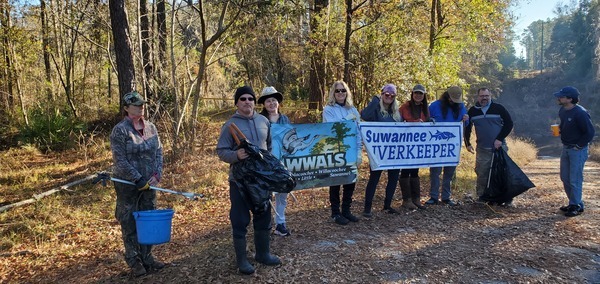 Banners at Statenville Boat Ramp w. jsq