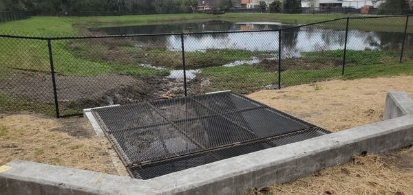 [Trash Trap, Lee Street Detention Pond, One Mile Branch, 2023-02-23, 30.8464034, -83.2781604]