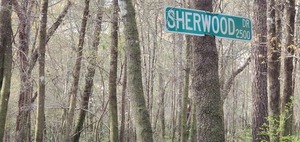 [Sign, 2500 Sherwood Drive, 10:18:01, 30.8407379, -83.3703129]