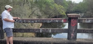 [Spook Bridge railing, 14:56:26, 30.7898350, -83.4516626]