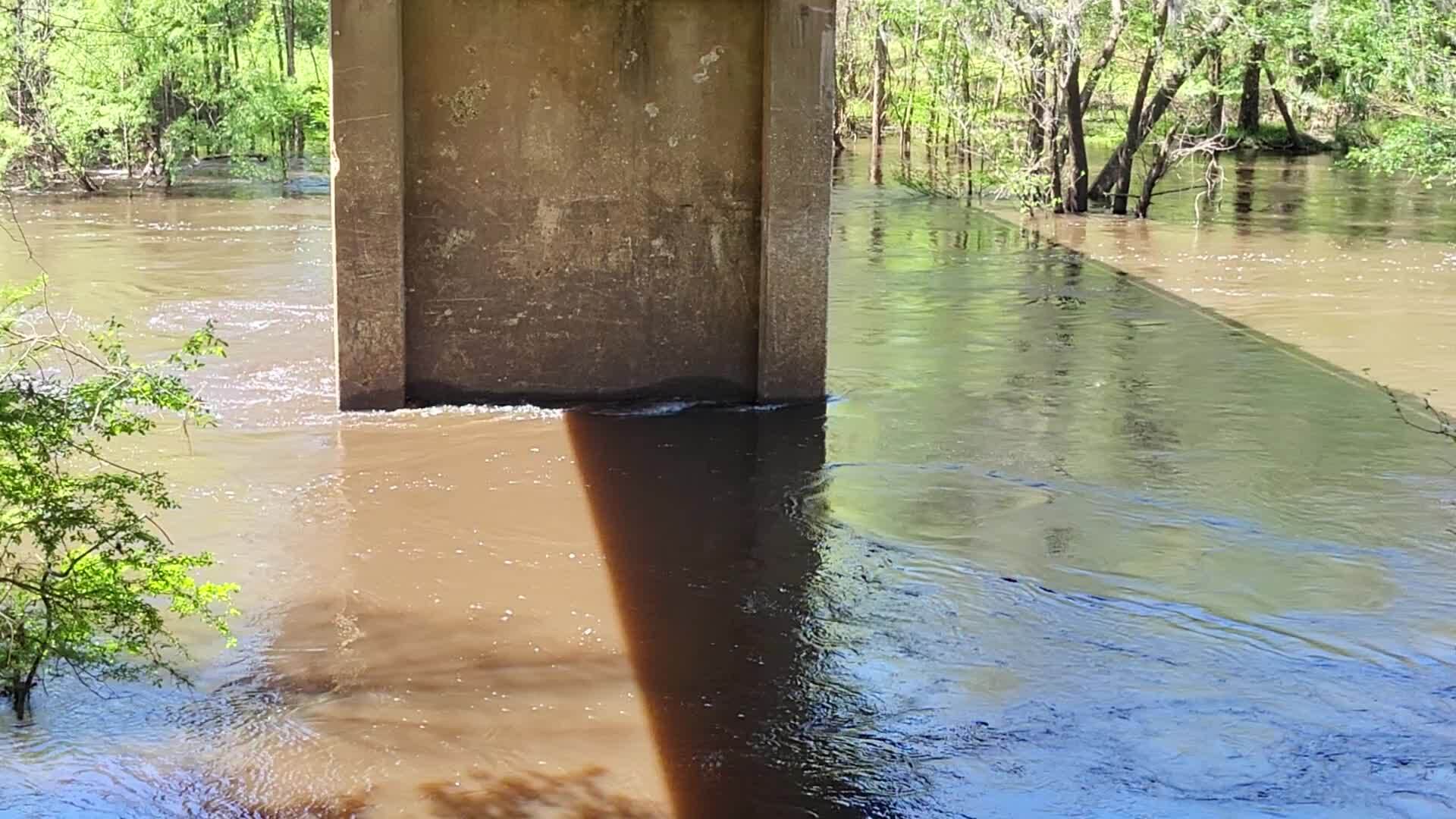 Movie: Water Level and Flow, Nankin Boat Ramp, Withlacoochee River @ Clyattville-Nankin Road 2023-03-30