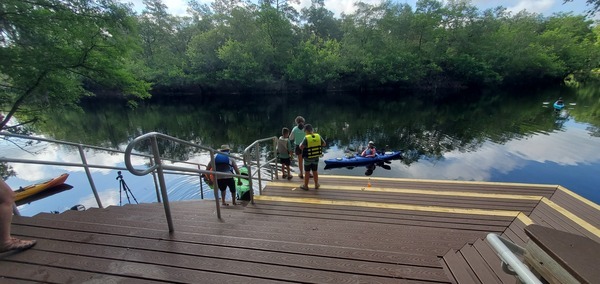 Some boats in the water, 09:55:51, 30.3539634, -82.6869000