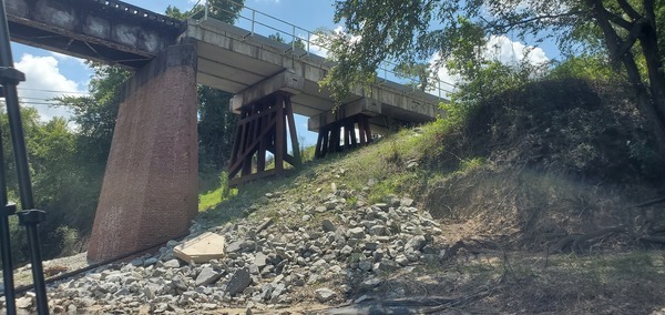 Norfolk Southern Railroad Bridge, right bank, 14:34:50, 30.3265531, -82.7382252