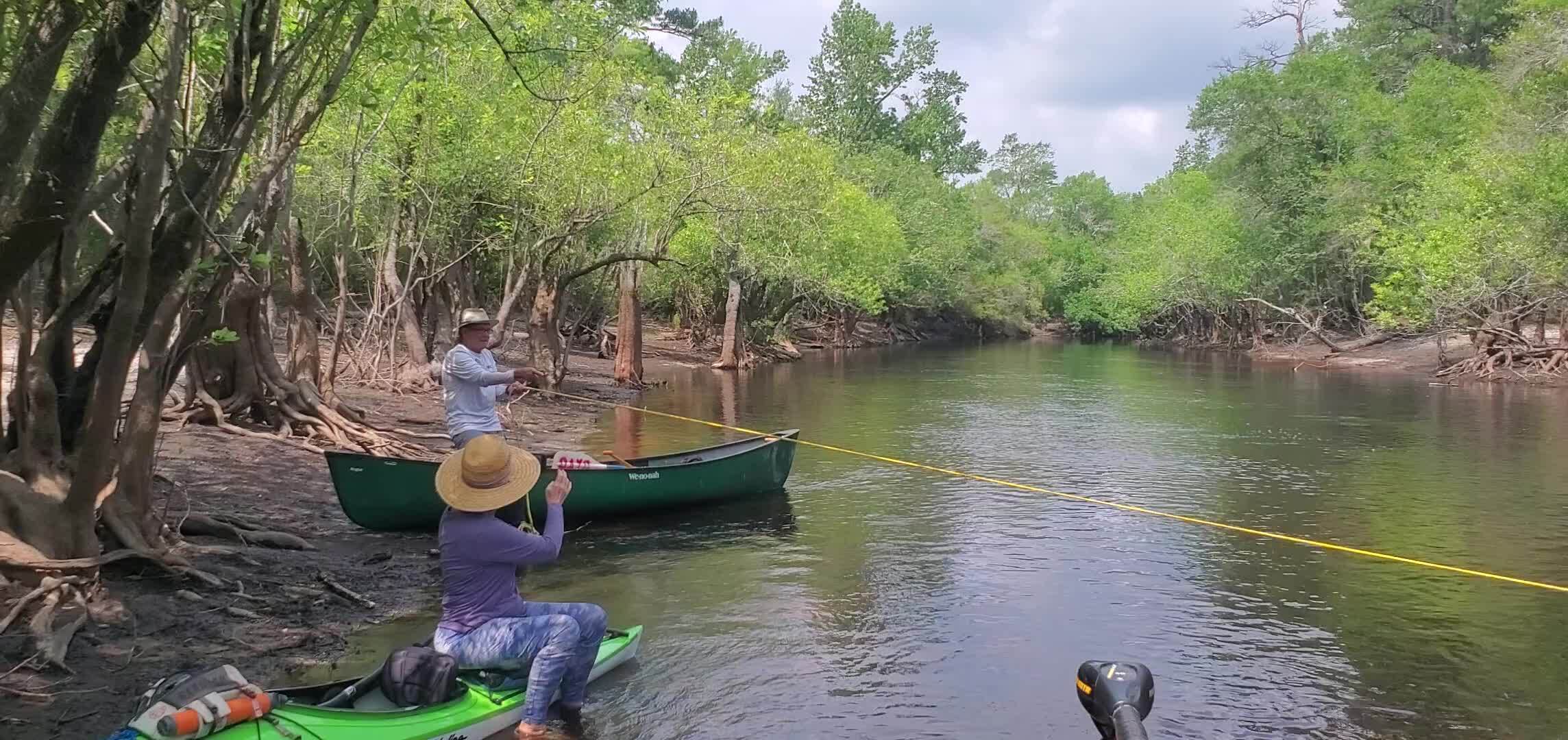 Movie: Towing the Low Log, 11:24:46, 30.7158537, -82.5113673 (78M)