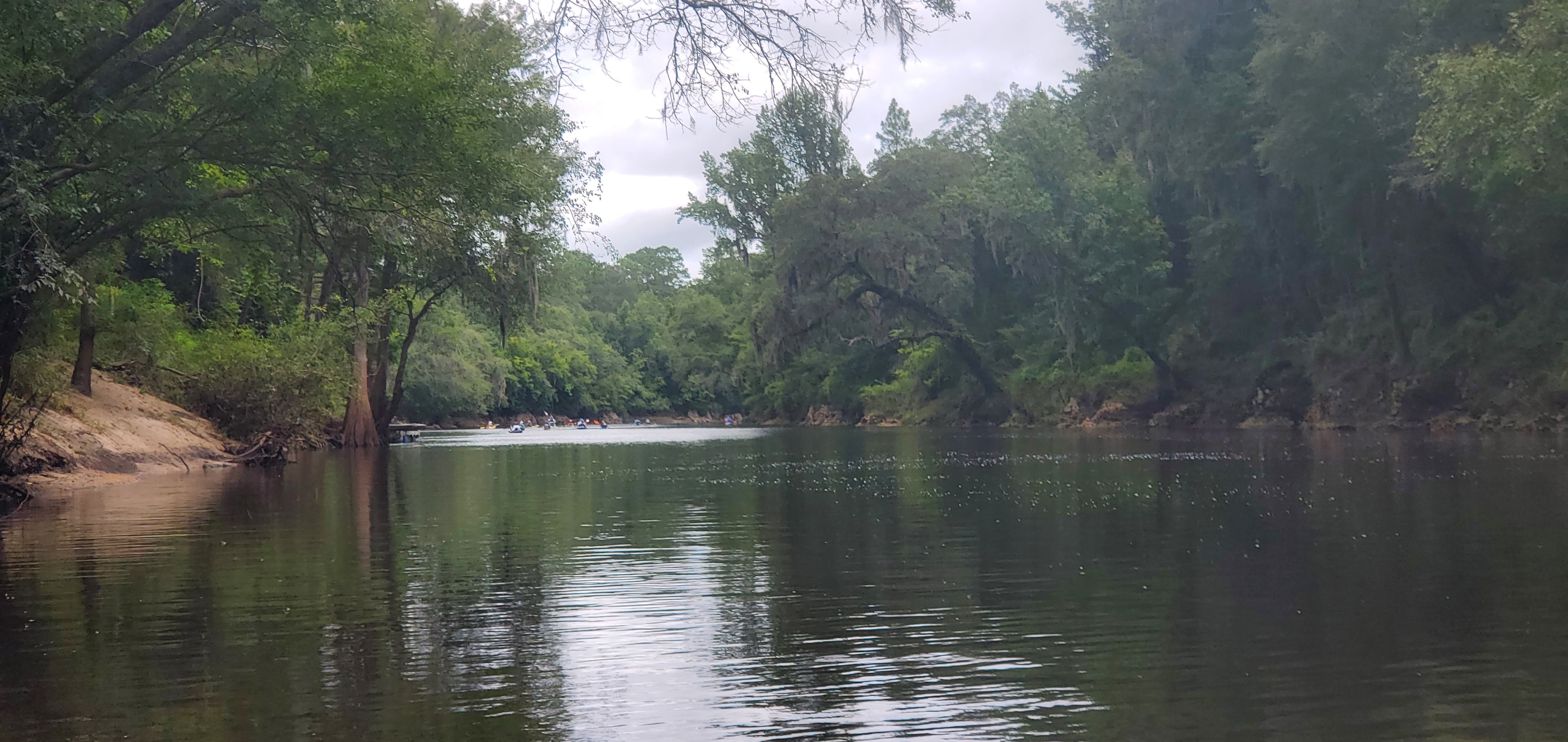 Boaters in the distance, 13:46:43, 30.5318561, -83.2489747