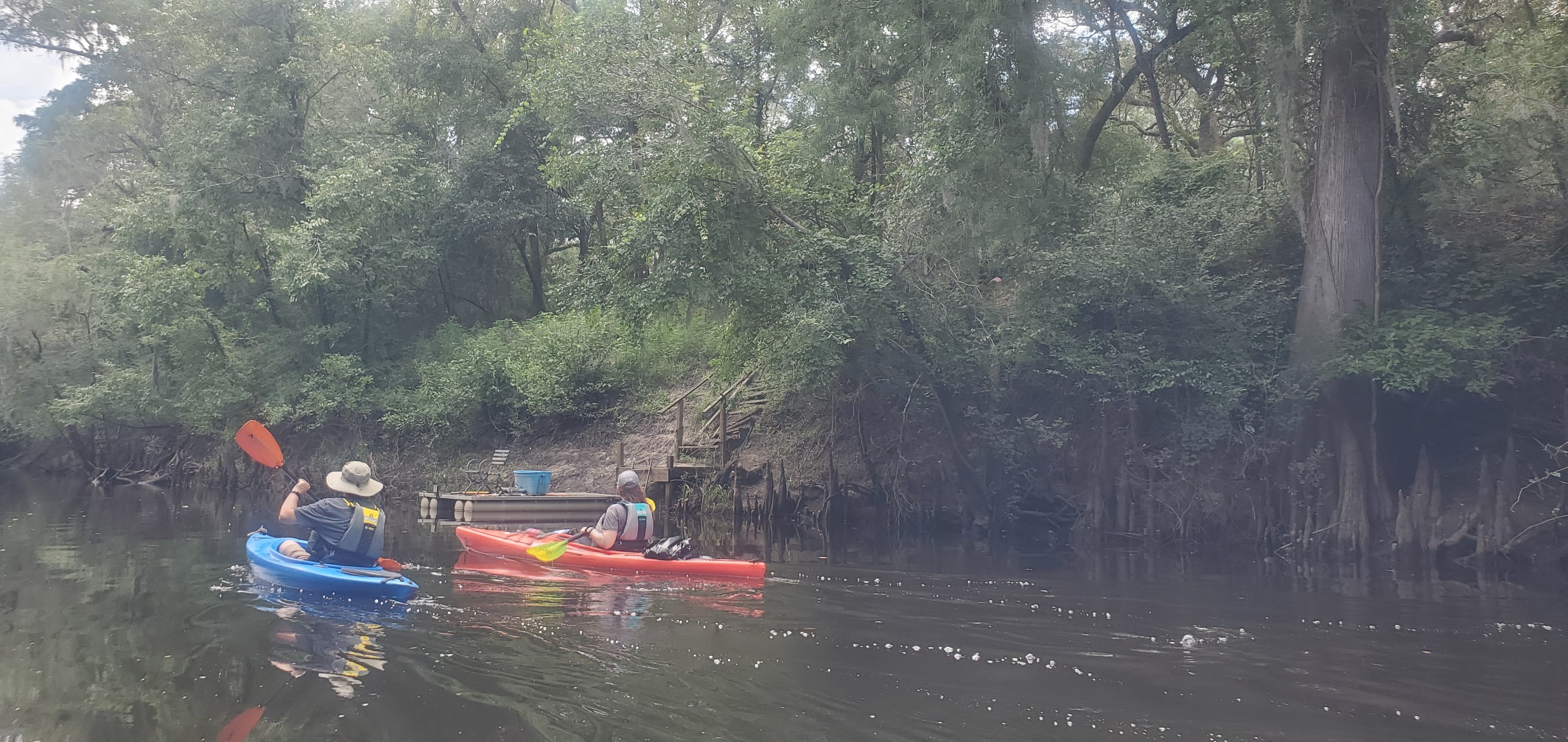 Floating dock, 15:04:22, 30.5057943, -83.2405788