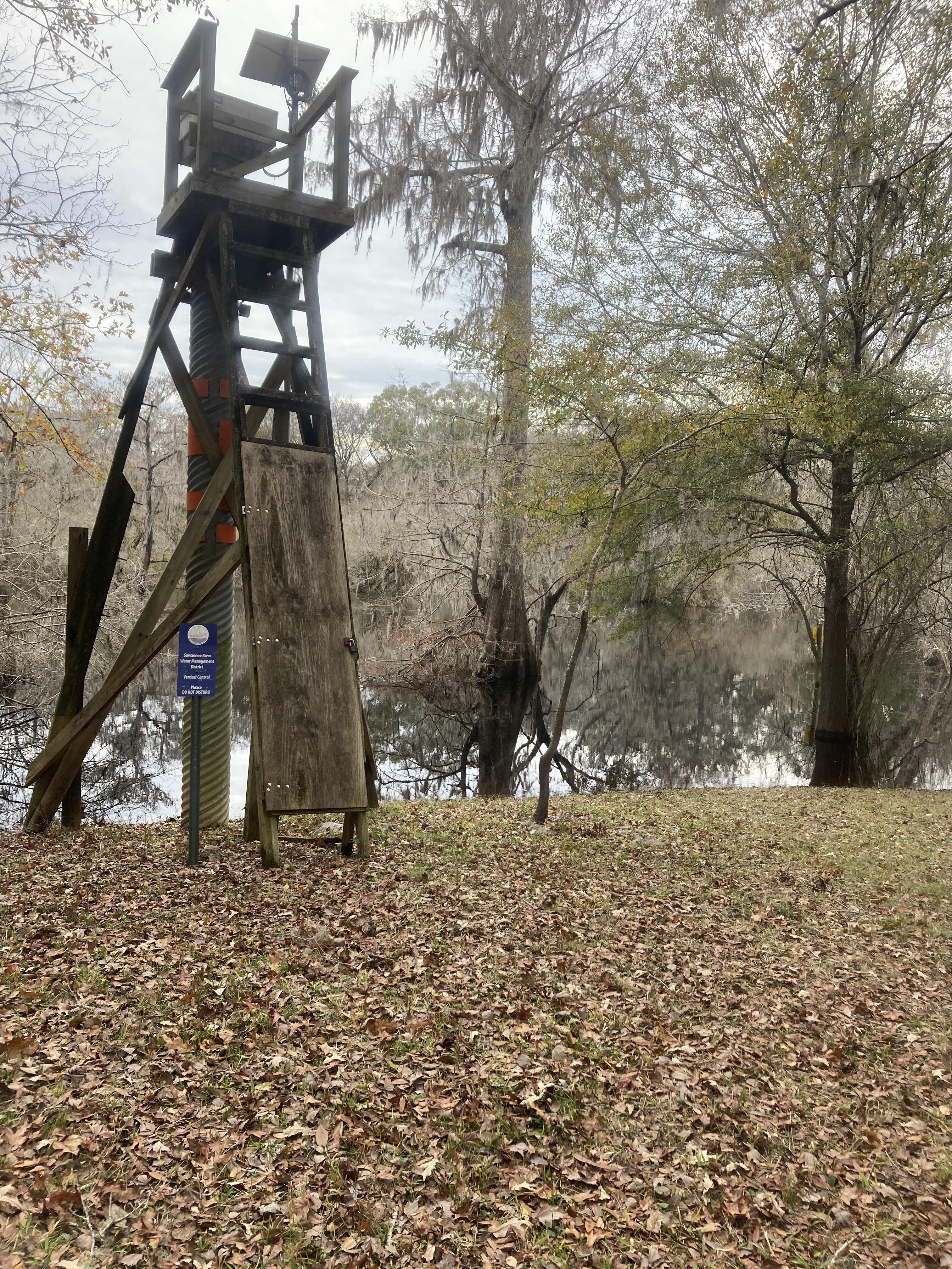 Three Rivers Gauge, Santa Fe River @ Santa Fe Road 2023-12-28