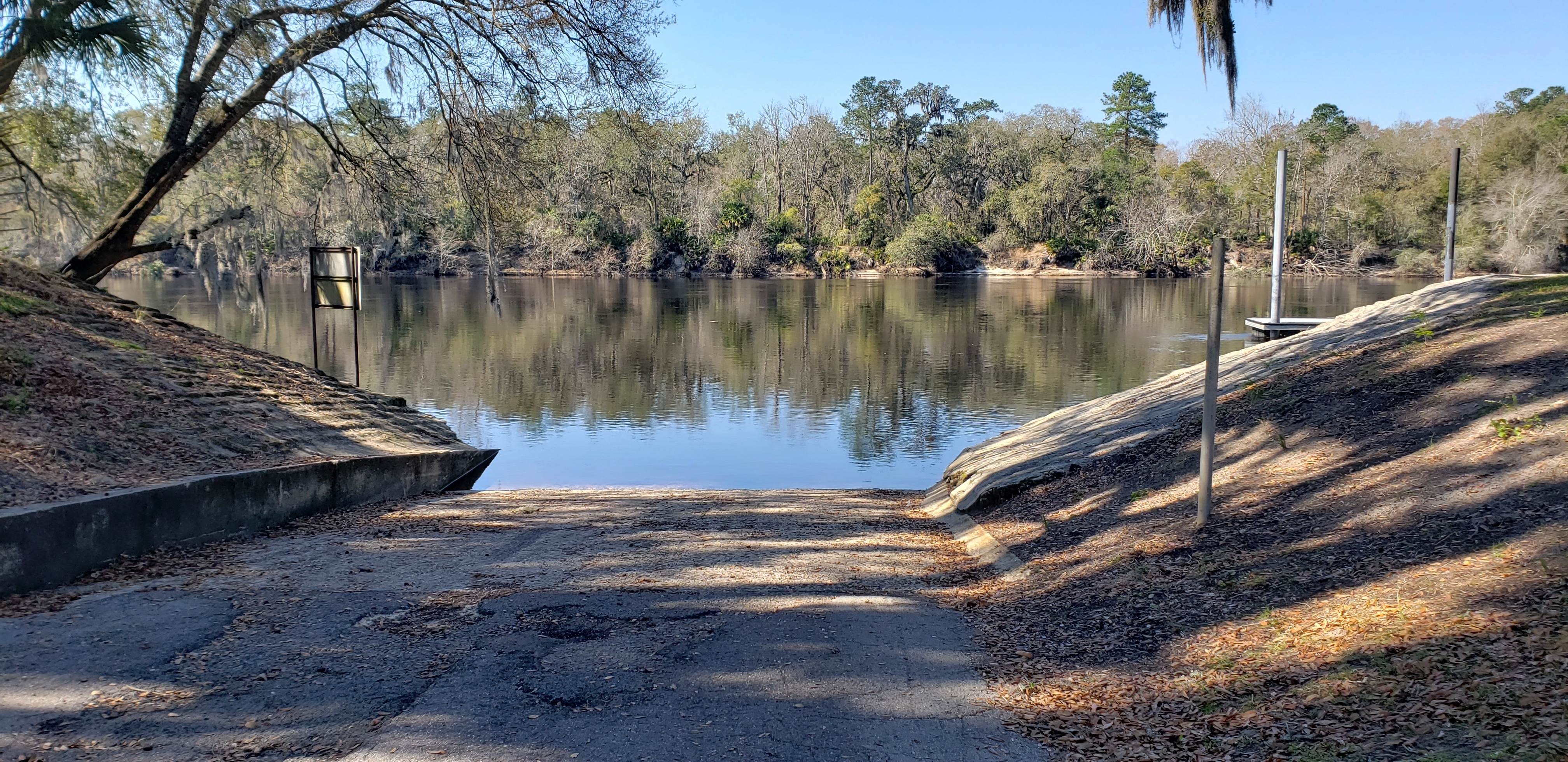 Ivey Memorial Park Ramp at river, Suwannee River @ US 27 2024-02-21