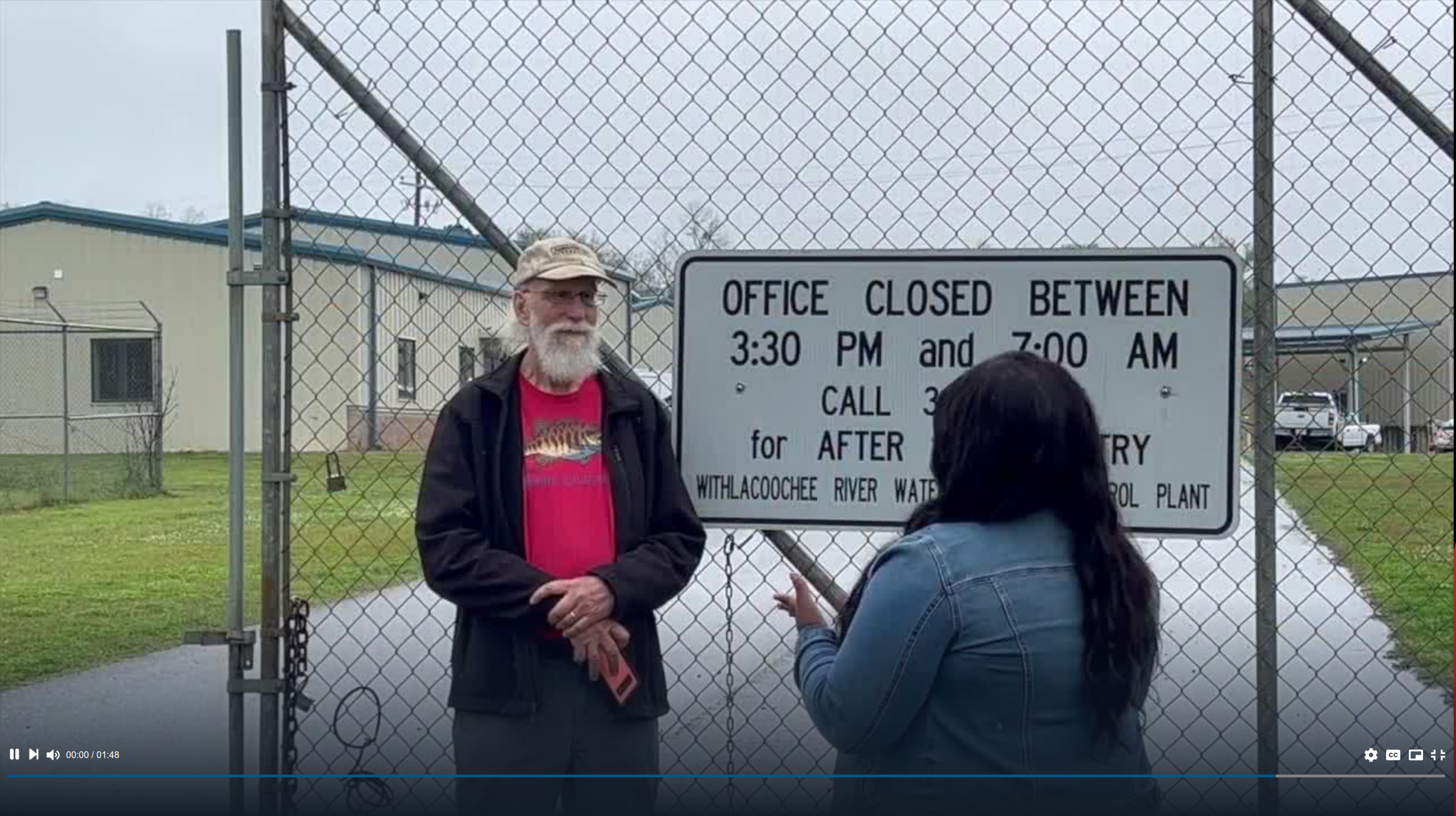 Reporting at gate sign