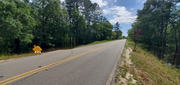 [Road sign, Clyattville-Nankin Boat Ramp, Withlacoochee River, 2024-04-16, 15:17:13, 30.6760552, -83.3932064]