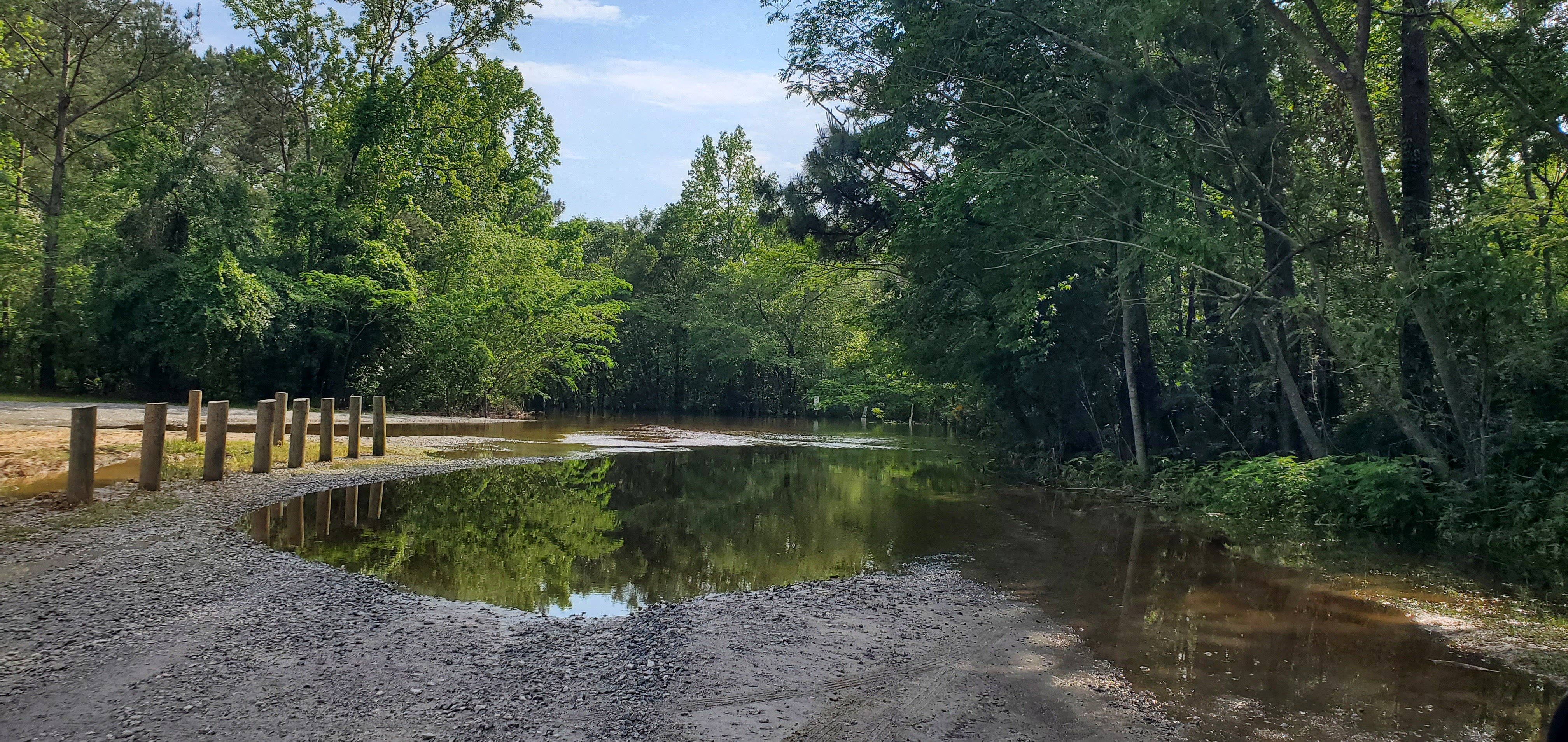 Parking lot, Troupville Boat Ramp, Little River 2024-04-16, 16:54:06, 30.8518057, -83.3467129