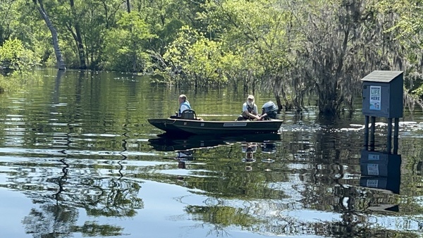 Turning around, FWS photographer Renee Bodine with Suwannee Riverkeeper, 11:40:02, 30.6820750, -82.5607306