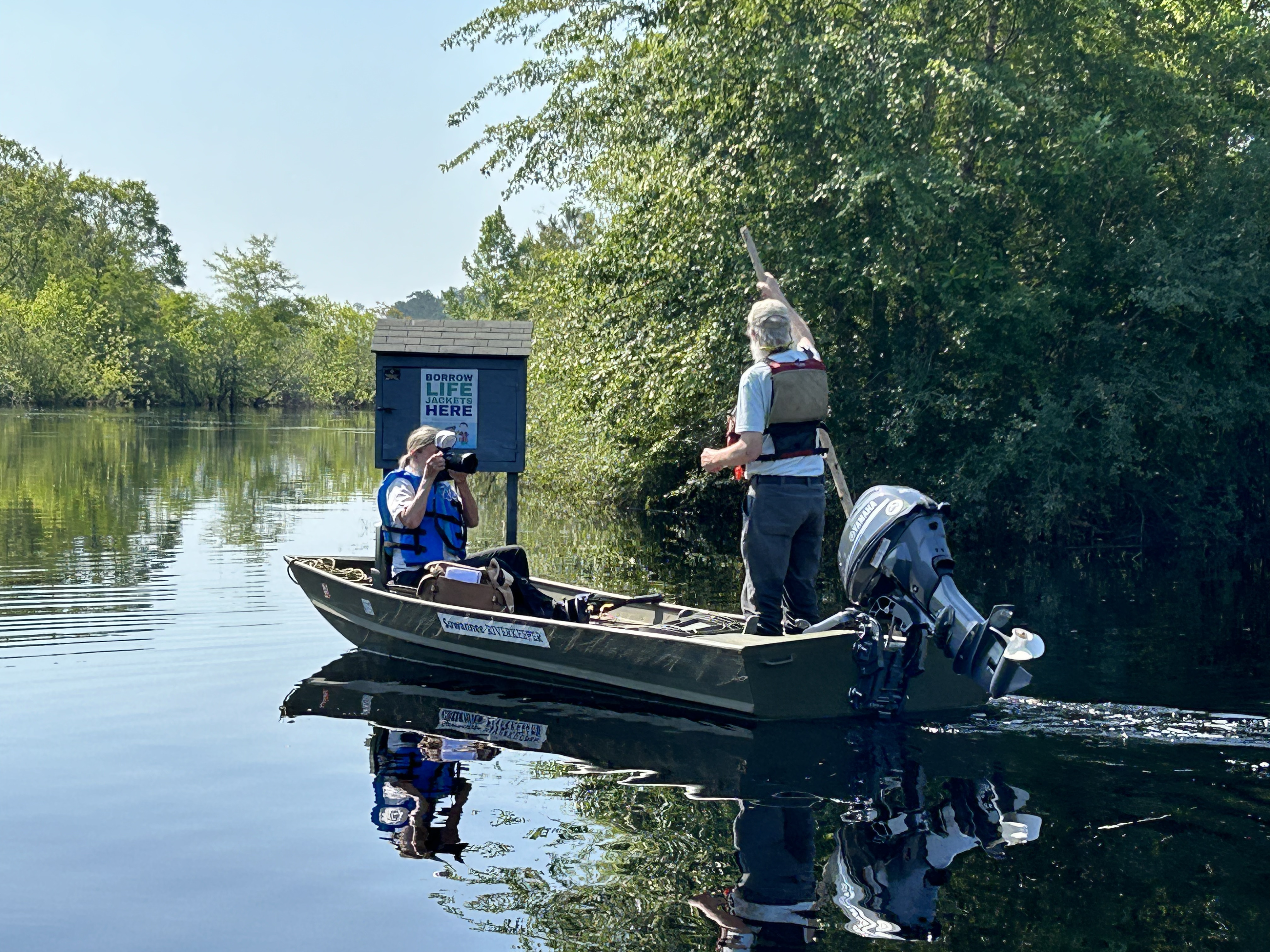 Poling to deep enough water --Shirley Kokidko, 10:39:23, 30.6822500, -82.5605917