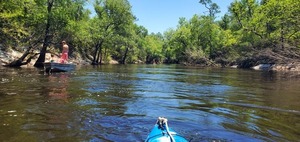 [Boat fishing at shoals or fish weir, 13:31:42, 30.7476450, -83.0393237]